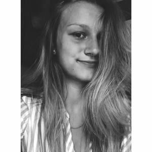 Meet your Posher, Vicky